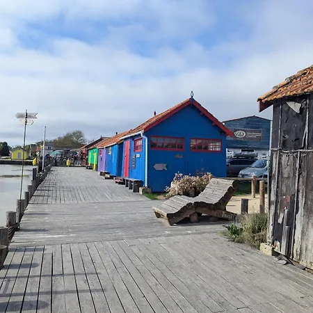Holiday home Le Secret Des Huttes